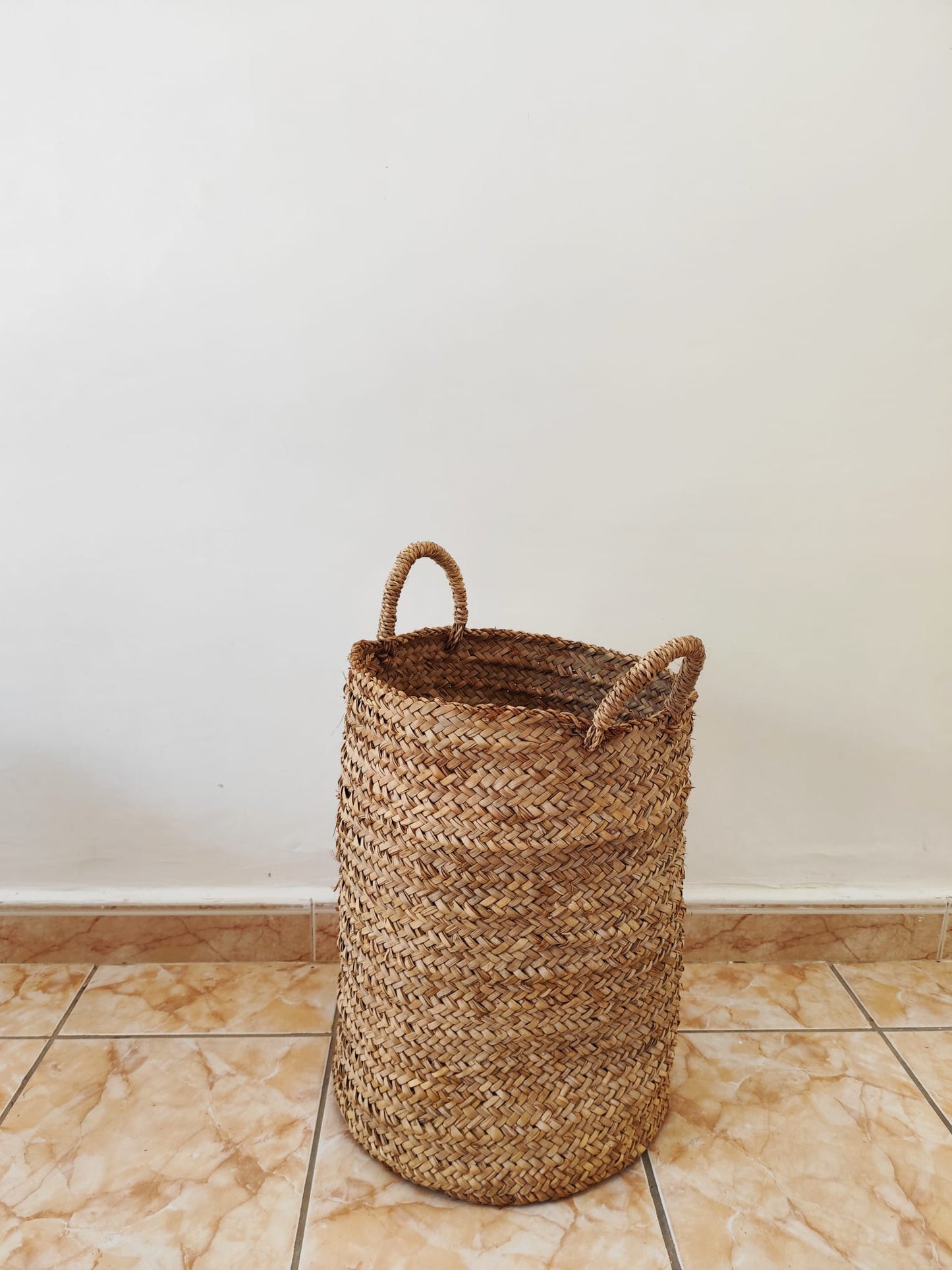 Panier à linge en feuille de palmier