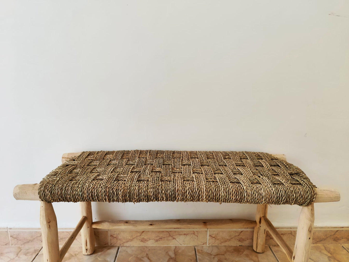 Banc en feuille de palmier et bois d'Eucalyptus